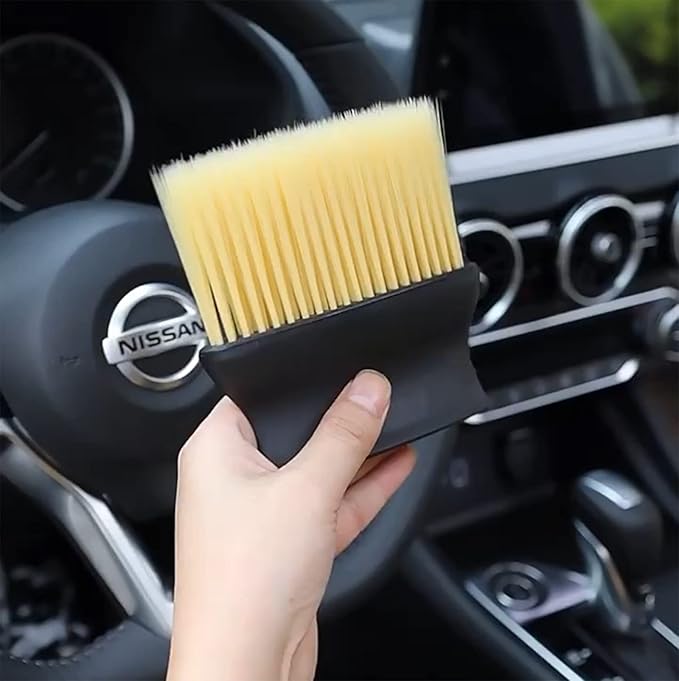 Car interior dust-proof brush, car cleaning brush dust removal duster, soft bristle detail brush dust removal tool, suitable for car dashboard interior, exterior, sunroof, leather yellow
