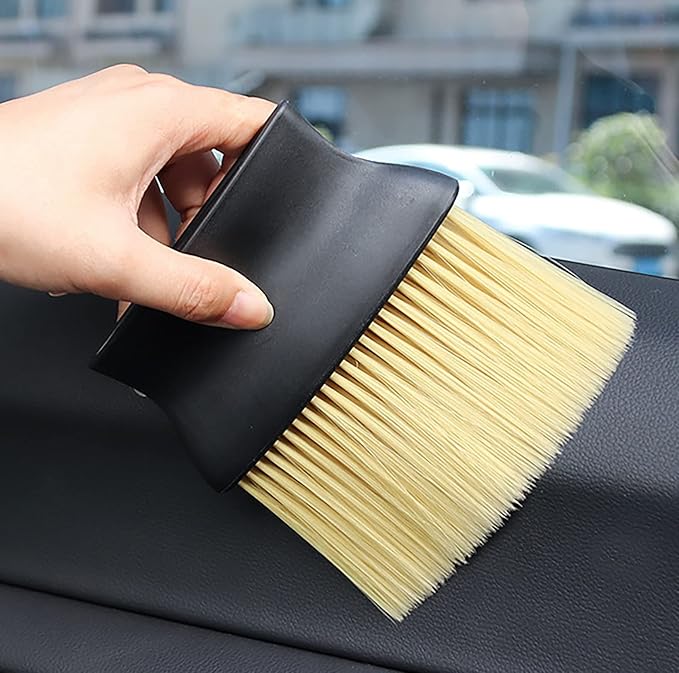 Car interior dust-proof brush, car cleaning brush dust removal duster, soft bristle detail brush dust removal tool, suitable for car dashboard interior, exterior, sunroof, leather yellow